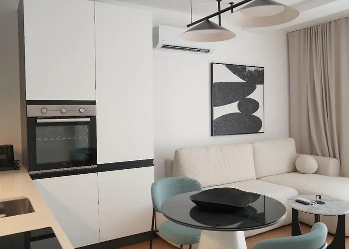 Elite Arena Deluxe Apartment *