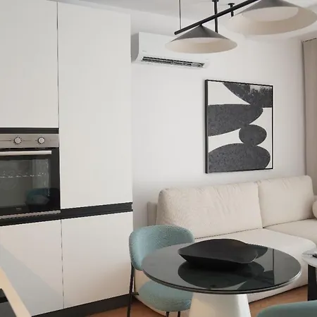 Elite Arena Deluxe Апартаменты *